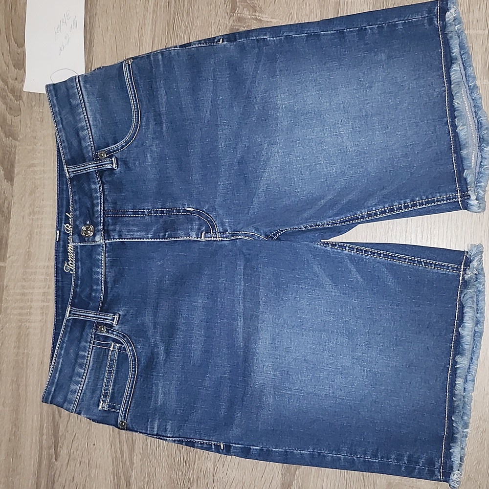 Tommy Bahama Indigo cut off Bermuda